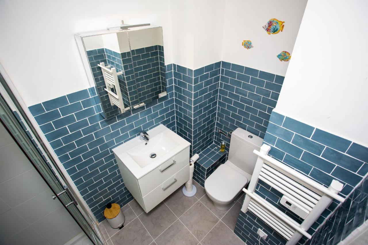 Romantic Sea View Studio, Steps Away From The Beach Αντίμπ Εξωτερικό φωτογραφία